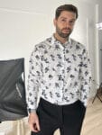 Ανδρικό πουκάμισο λευκό floral με μπλε λουλούδια